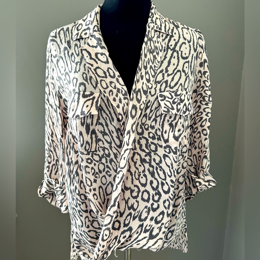 NWT L’AGENCE 100% SILK Pink Animal Print Drape Blouse Top size XS S Fits 2 4 6